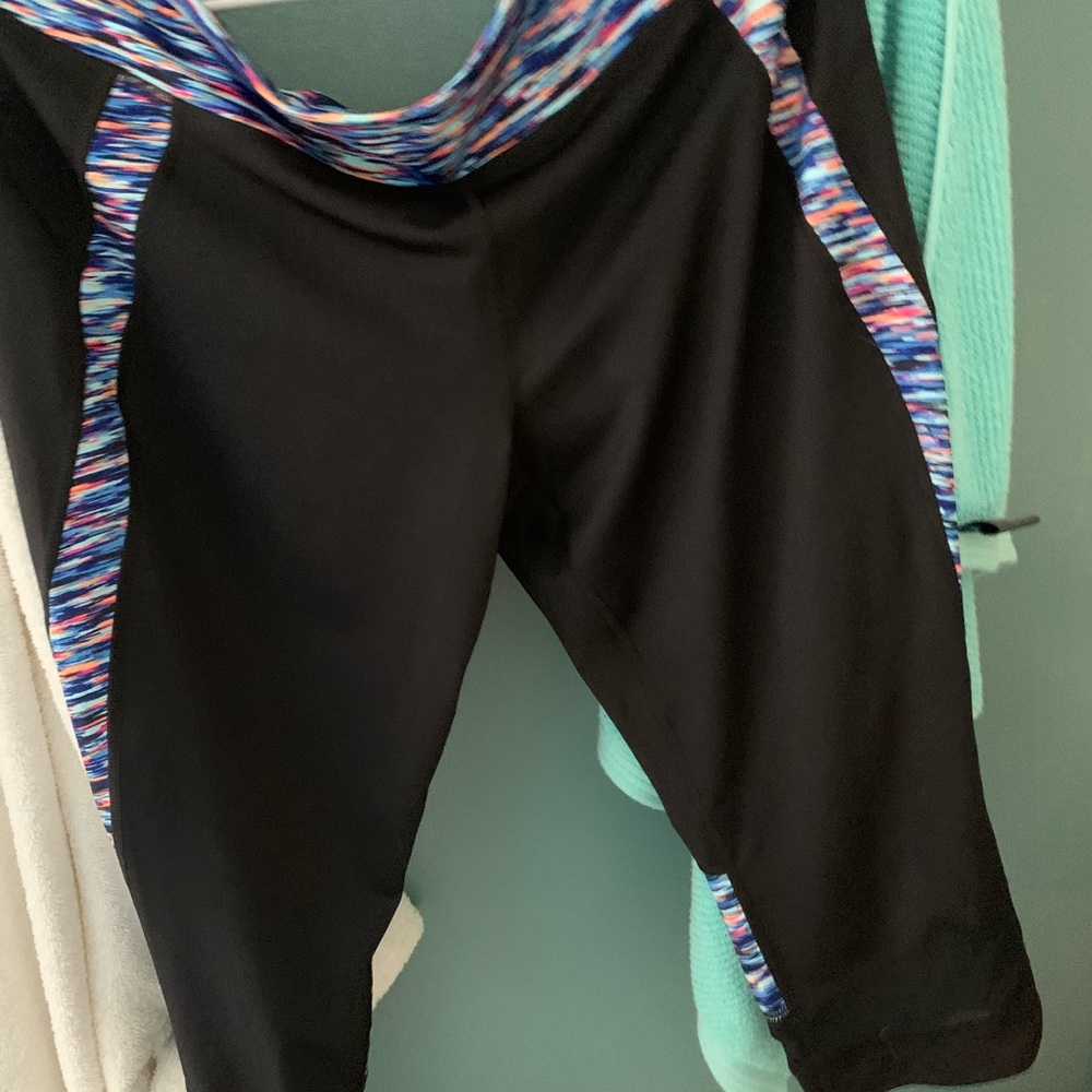 Ten Gear work out capris